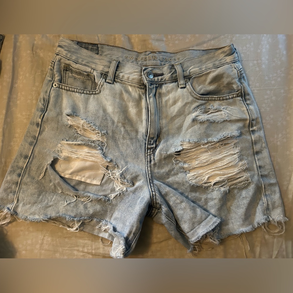 American Eagle size 4 mom shorts
